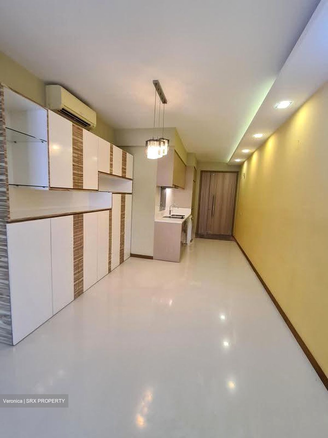 Waterfront Gold (D16), Condominium #636565991